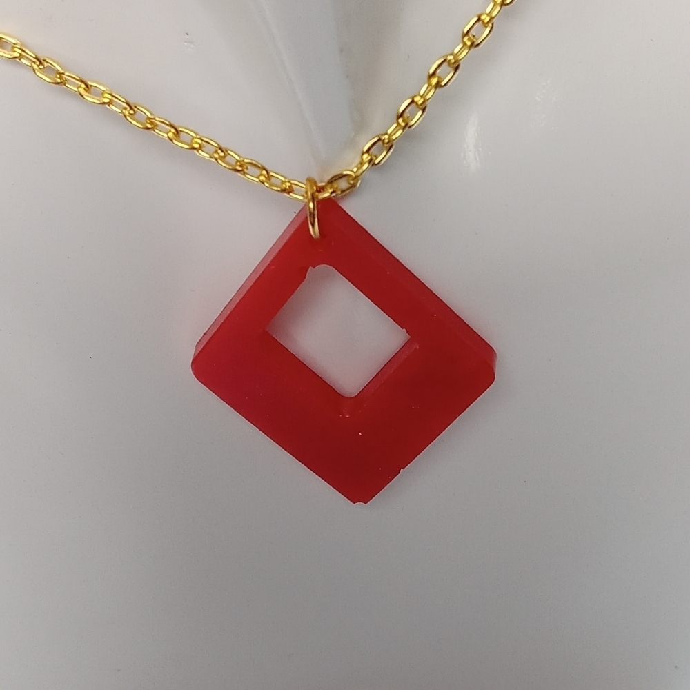 Elegant Red Diamond Pendant Necklace - Picture 4 of 5